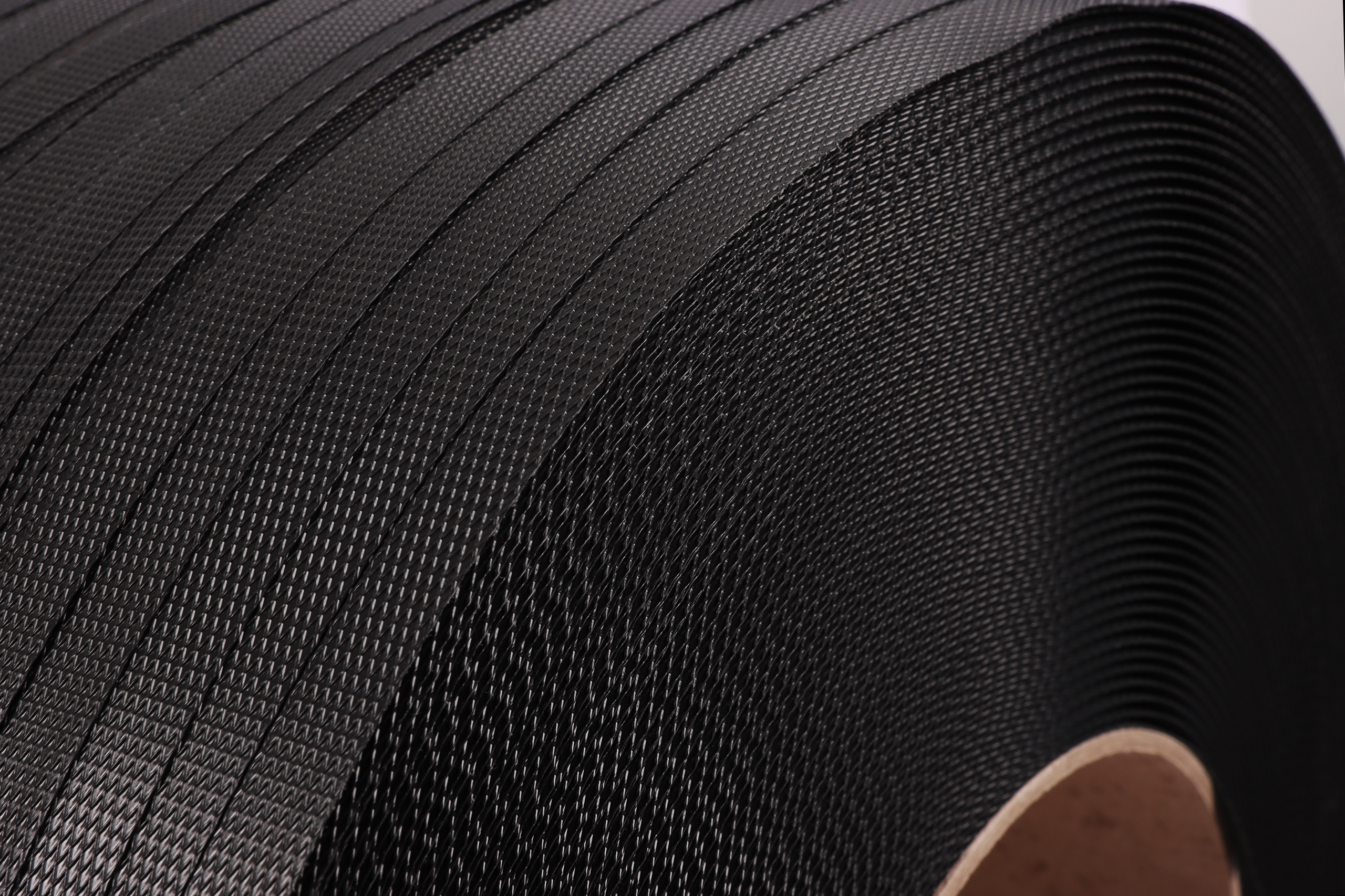 PP-Band Schwarz, 12,7x0,65mm, 406mm Kern, Reisskraft ca. 191kg, 2.500m pro Rolle