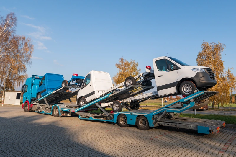 Truck transport using Sandax truck transport straps