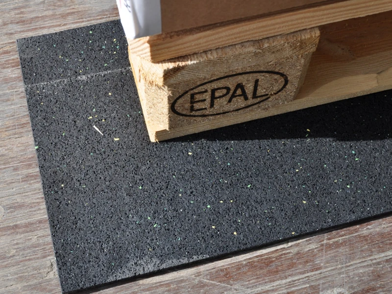 Sandax Antirutschmatte zur Sicherung von Europalette